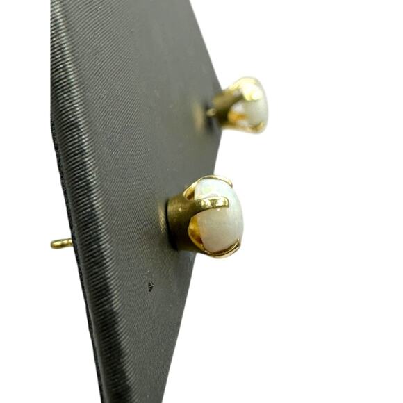 14K Yellow Gold Round Opal Earring Studs (16936) - Picture 5 of 8